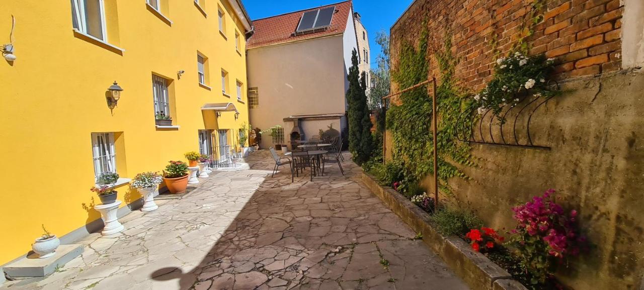 Hotel Lamm Stuttgart Exterior photo