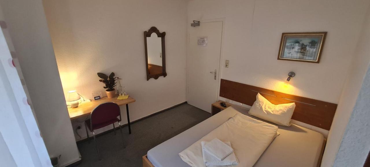 Hotel Lamm Stuttgart Room photo