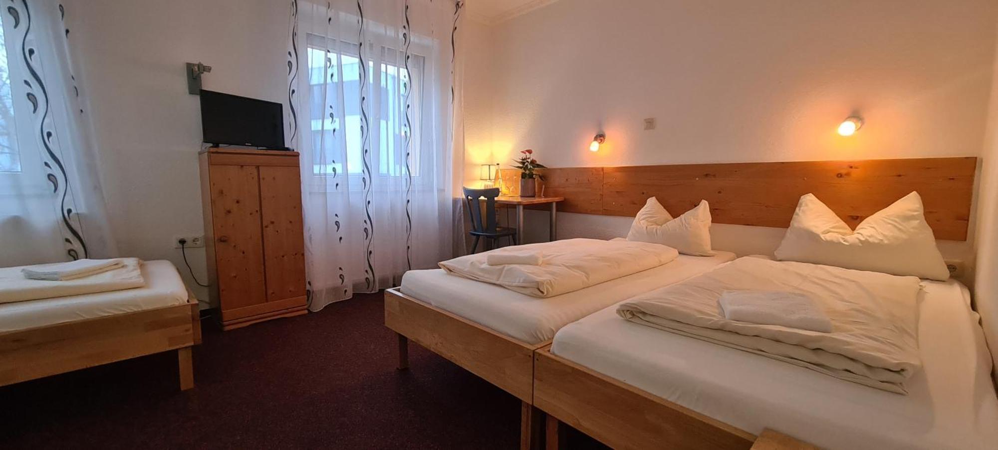 Hotel Lamm Stuttgart Room photo